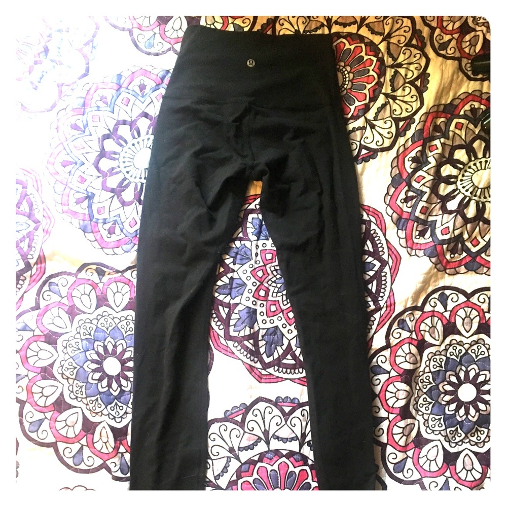 Lululemon black straight leg leggings